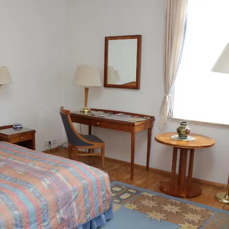 Гостевой дом Weinkeller Woelk Наумбург