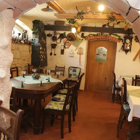 Pensión Weinkeller Woelk Naumburg (Saale)